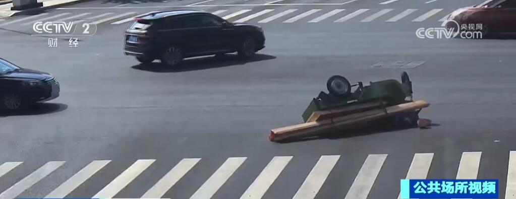 凡人微光让善意触手可及为危急时刻挺身而出的人们点赞(图4)