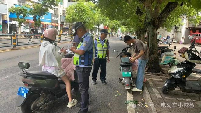 除了戴头盔8月1日起电动车、摩托车、三轮车上路严查6大行为最高罚2000(图7)