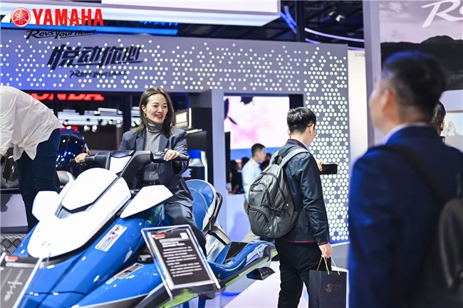 2024进博会雅马哈“人机合一”惊艳全场引领未来出行新趋势(图4)