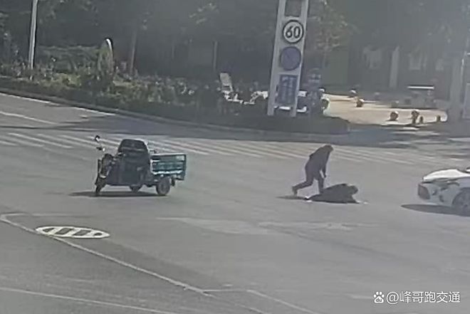 电动三轮闯红灯车损人伤负全责(图3)