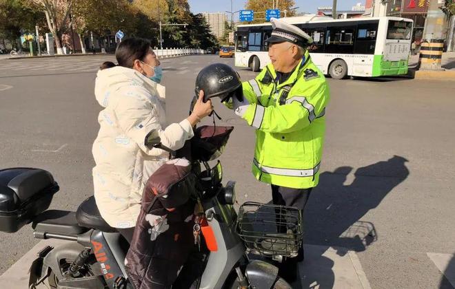 2025年1月1日起电动车、三轮车、老年代步车上路有新规出行注意