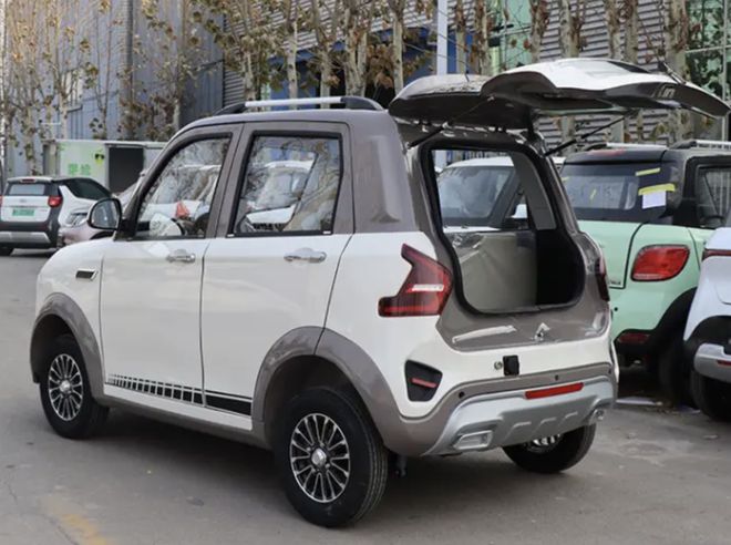 已明确电动三轮车、四轮车身份持有三证车主就能放心出行(图3)