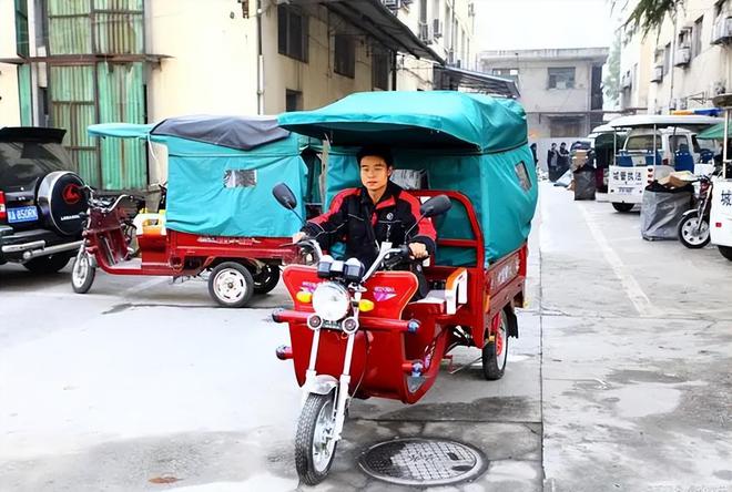 满足3个条件电动三四轮车可以上路交警：但还要注意这4个要求(图5)