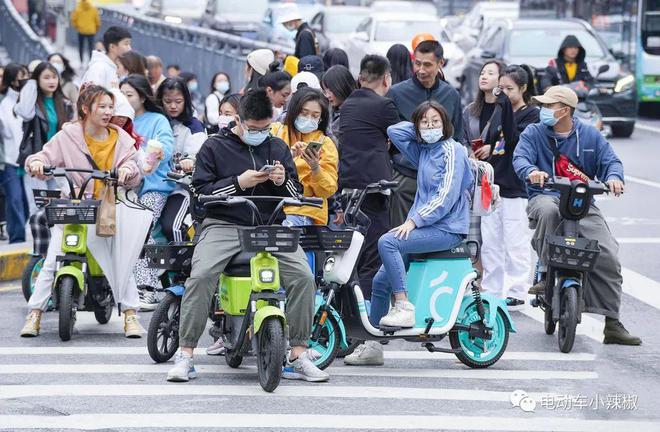 2024年电动车、三轮车、老年代步车上路满足3个条件不扣车不罚款