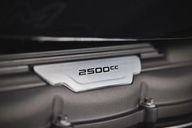 最大排量摩托凯旋造搭载2500cc三缸引擎售价下调54万元(图8)