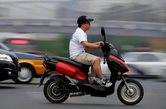 2025年电动车迎来“3大利好”包括换车有补贴、延长考驾照年龄(图6)