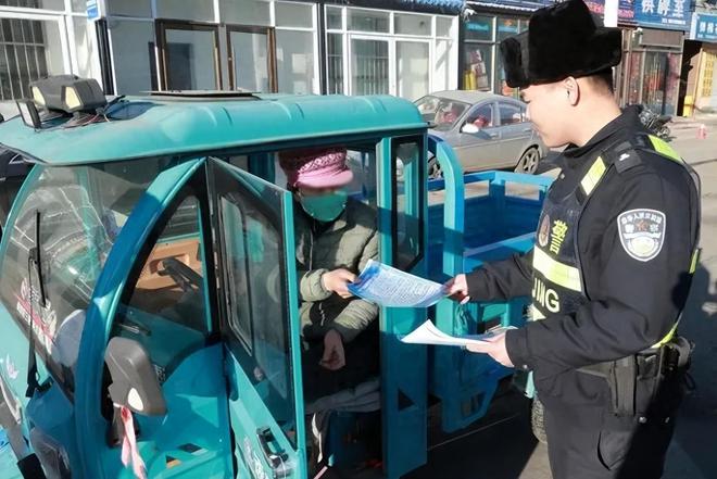 2025年1月起电动车、三轮车“双证”时代来了车主上路要注意