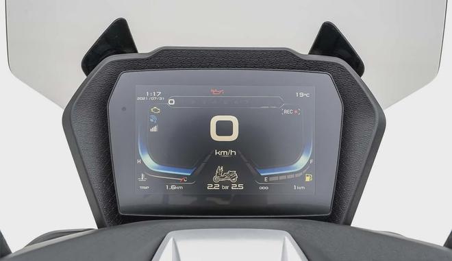 15980元起无极2025款SR250GT双版本上市售价更低配置更丰富了(图9)