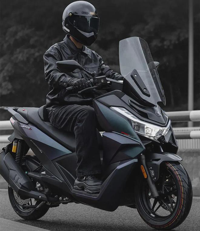 15980元起无极2025款SR250GT双版本上市售价更低配置更丰富了(图11)