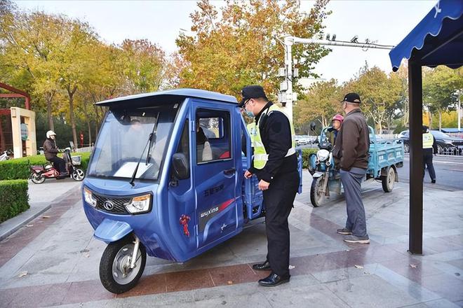 电动三轮车、四轮车能上路吗?多地实施“2+4”管理模式明确了