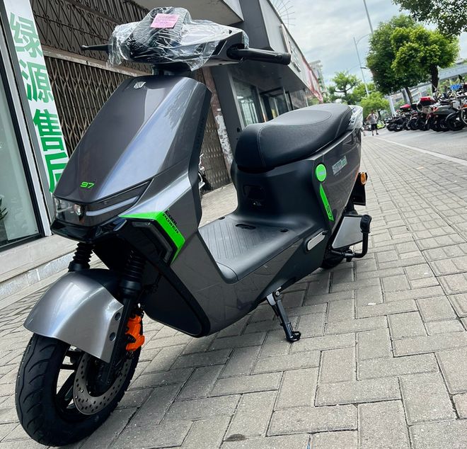 2025电动车品牌排行榜来了！爱玛排第6绿源排第4前3名都有谁(图4)