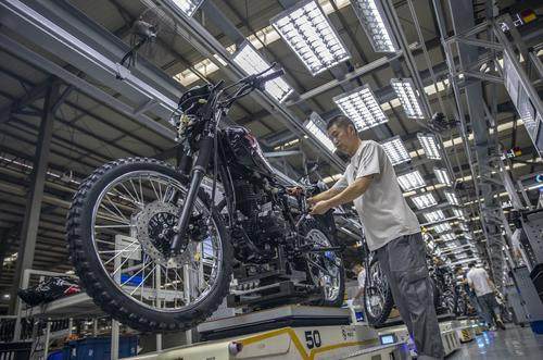 重报观察｜前7个月同比增长213%！4500多家重庆民企领跑外贸“新赛道”(图1)