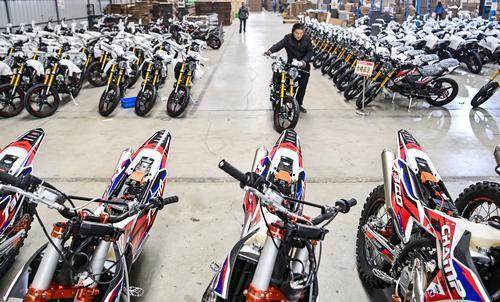 从枢纽港产业园“三链”齐发看重庆汽摩产业全球竞争力