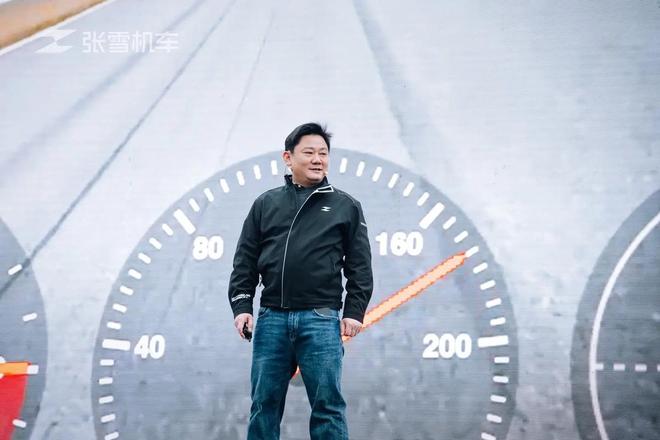 从县城修车工到年入7亿！追记者3小时他用20年把“赛车梦”变现(图7)