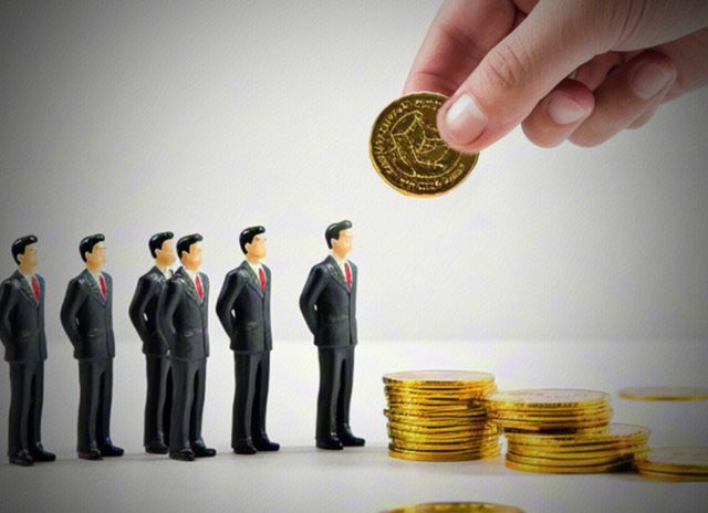 破产摩企变香饽饽：吉利奔驰抢着投AI大佬印奇带千里科技冲港股(图5)