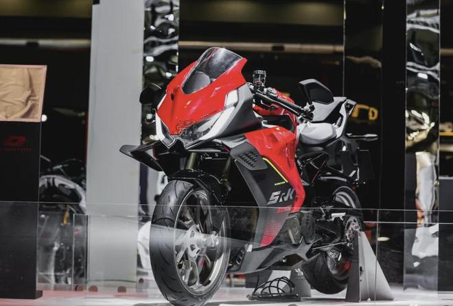 2025米兰摩展︱QJMOTOR这五台新车真是帅得让人泪目！(图8)