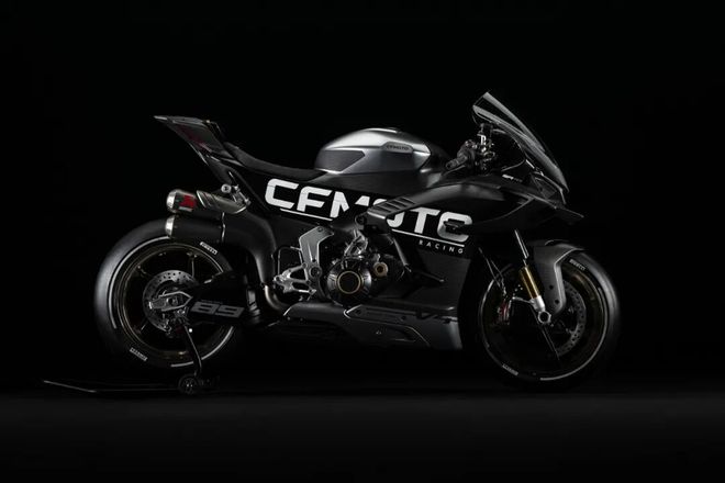 V4SR与公升MT双旗舰并肩登场！CFMOTO重磅新车亮相2025米兰车展(图6)