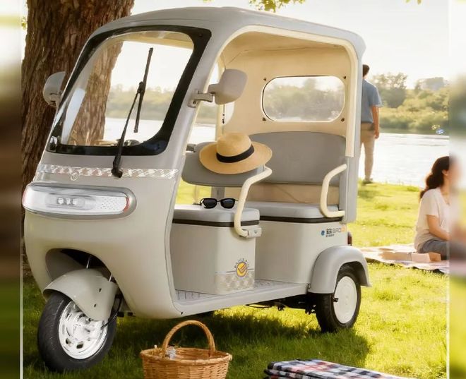 电动三轮车大变样！安装雨篷不算改装遮风挡雨适合老年人代步