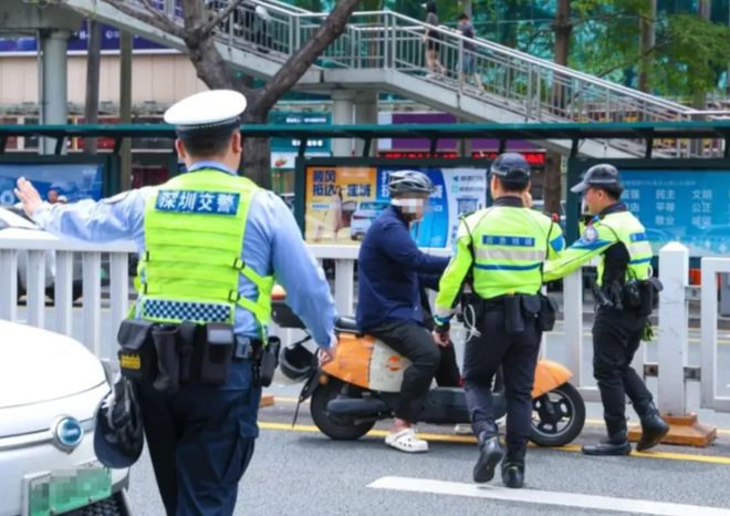 12月1日起除禁止旧国标销售这4种电动车号牌将失效禁止上路(图6)