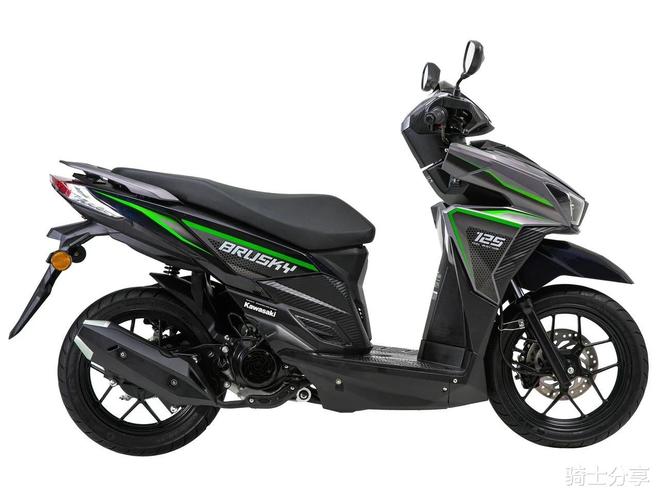 川崎125踏板完成升级外观很有特色性能并不激进！(图8)