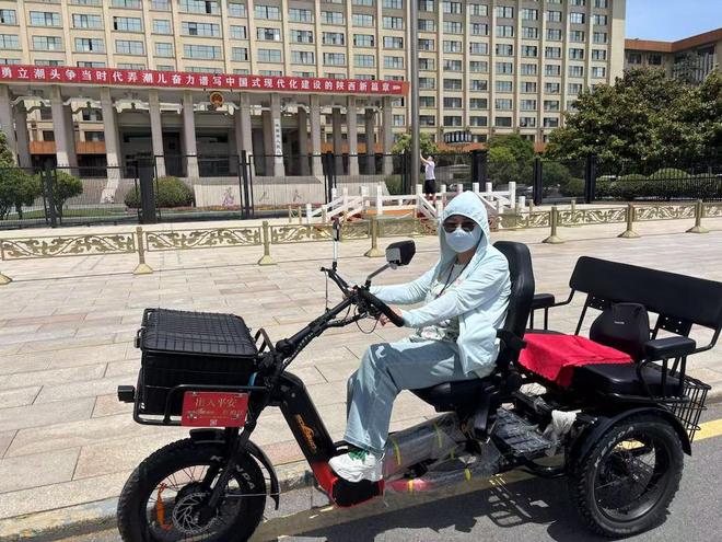 老年代步车为何成了接送孩子的“主力军”？(图2)