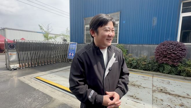 探访张雪湖南麻阳老家：老屋还留着摩托车越野动作教学光盘堂弟自称是迷弟曾见他“闭眼装发动机”(图9)