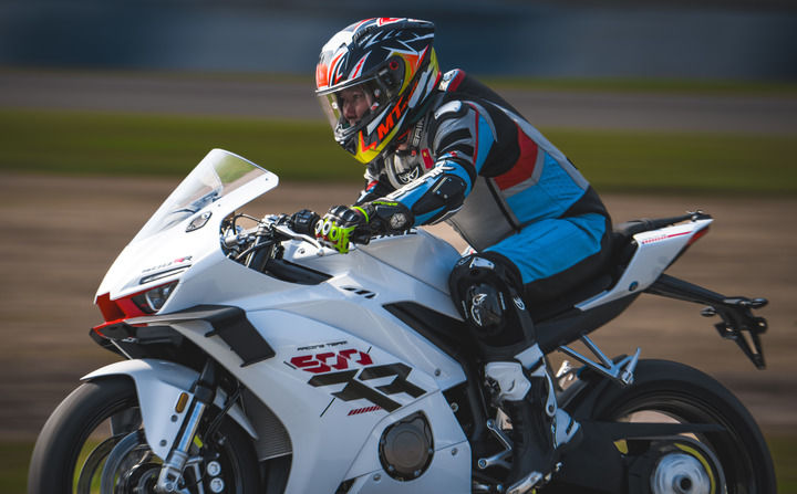 重庆“雨林生态”助“燃”张雪机车创新锻造“硬核”实力(图1)